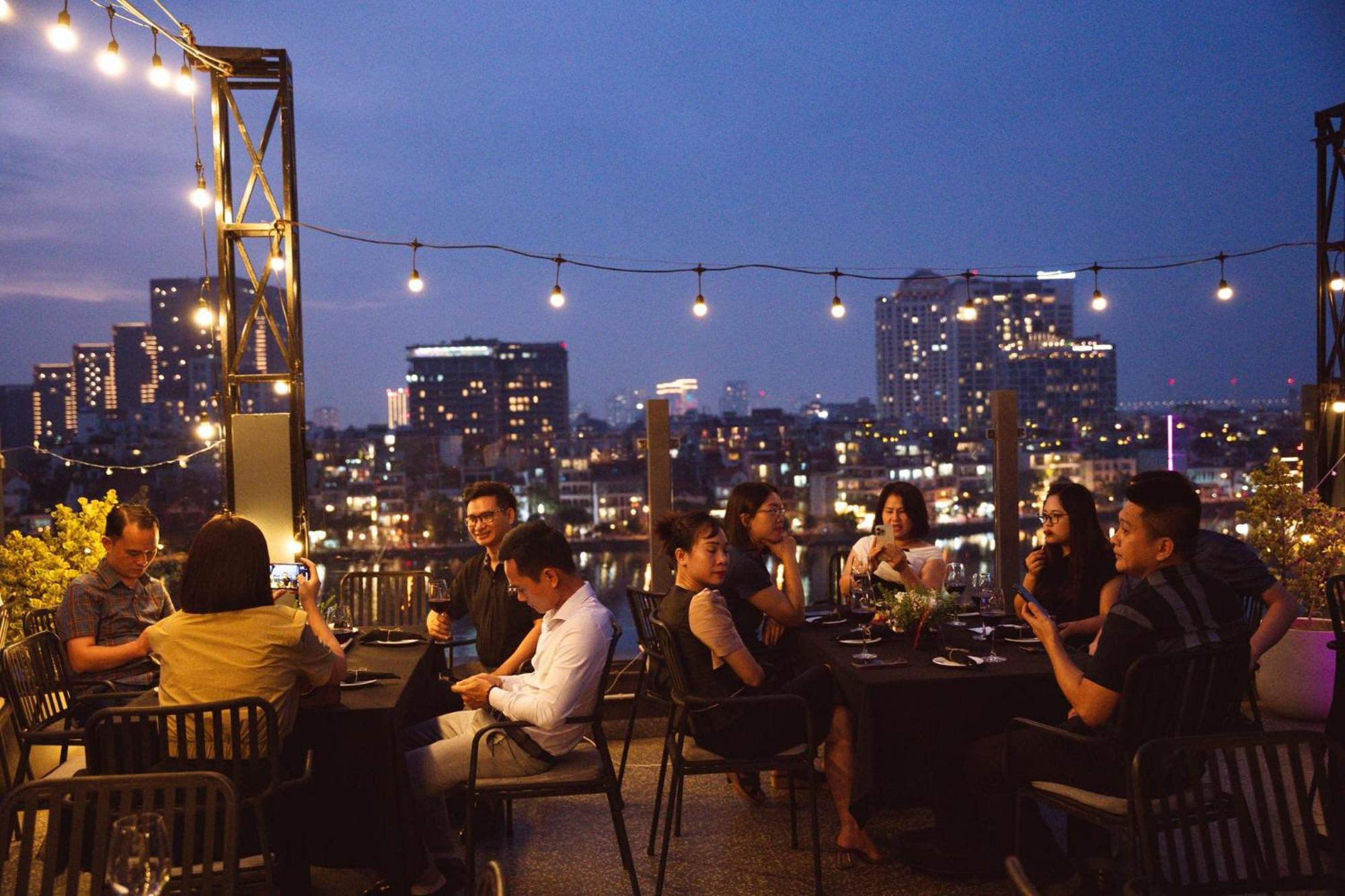 Margaery Boutique Apartment & Skyon9 Rooftop Bar 河内 外观 照片
